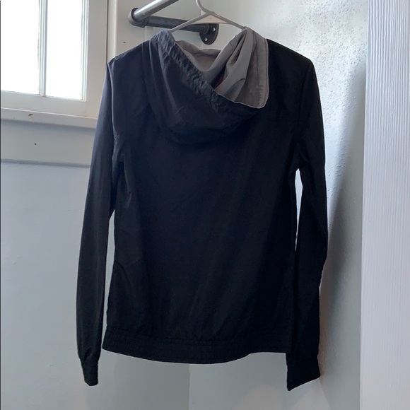 *like new* ZINE Windbreaker - Picture 2 of 2